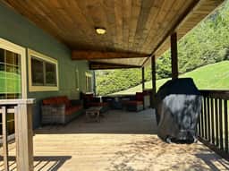 N. Asheville 5BR Retreat: Hot Tub, Fire Pit