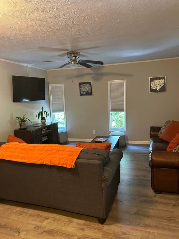 Cozy Mountain Getaway - 15 min to DT