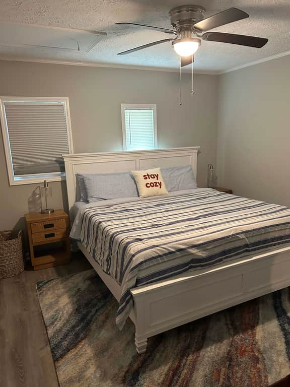 Cozy Mountain Getaway - 15 min to DT