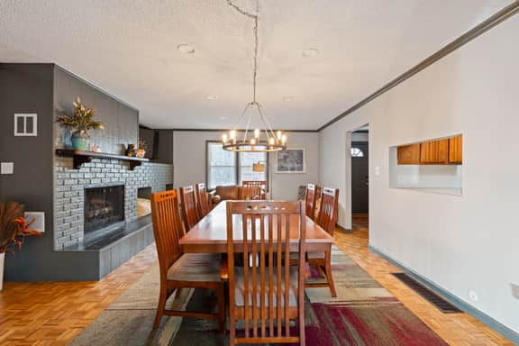 Asheville Haven: Serene 4BR Retreat with Hot Tub