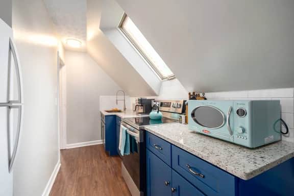 2BR apartment - cute, cozy, convenient