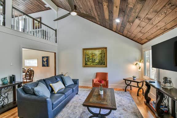 N. Asheville 5BR Retreat: Hot Tub, Fire Pit