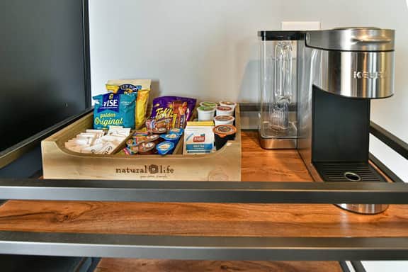 Chic Mtn Condo: Discover Asheville + more!