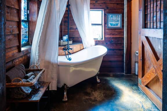Purple Door Barn Apartment on the Farm