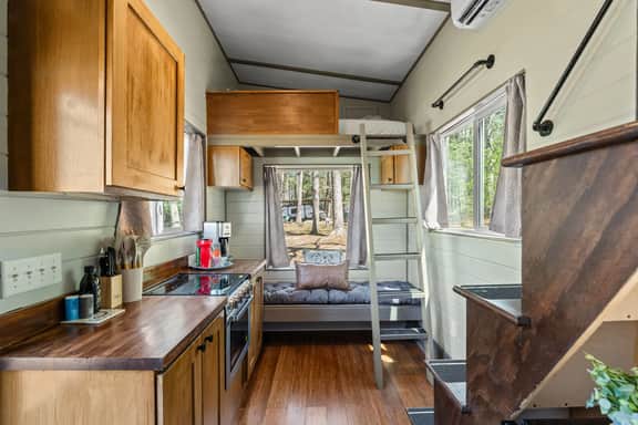 NEW 2 bed tiny home on the farm
