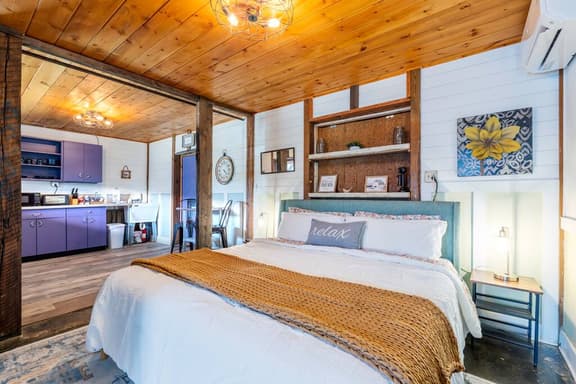 Purple Door Barn Apartment on the Farm